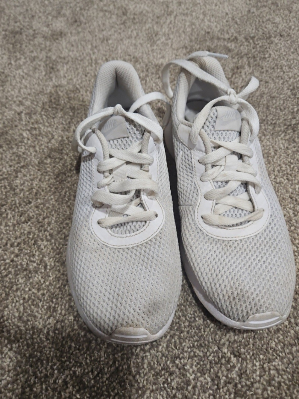 Nike Women’s White Mesh Athletic Sneakers
